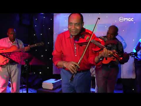 Rabecada, Ney Evora & Banda, Bar\Restaurante Oliveira's - Music, Food & Drinks