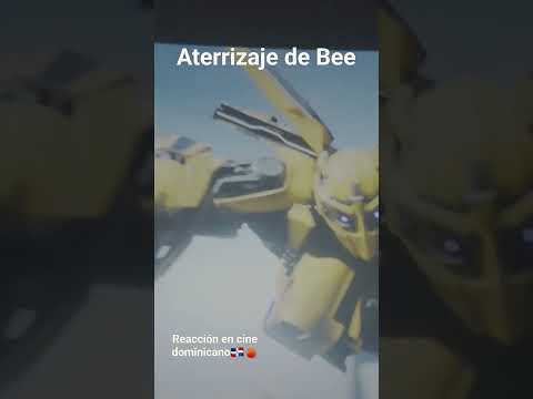 Bumblebee aterriza en la batalla final.