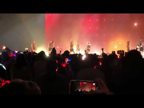 LOONA - Pose @ Washington D.C. 081722