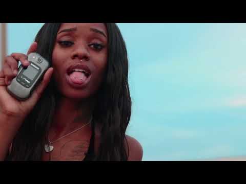 Sexyy Red - Free Smoke (OFFICIAL VIDEO)