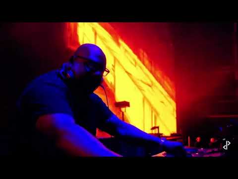 Carl Cox playing Vikthor - Gate for the universe at Creamfields
