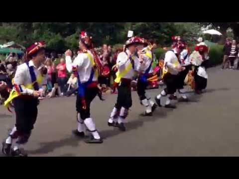 Shepherd's Hey (Adderbury) - Moulton Morris Men, 2013-06-22