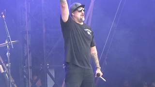 Cypress Hill -  Hand On The Pump (Shoot ‘Em Up chorus) live paris 2017 France