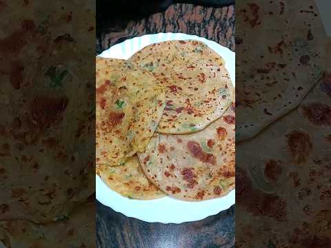 Alu Ka Lacha Paratha (Potato Layered Paratha) (parota)