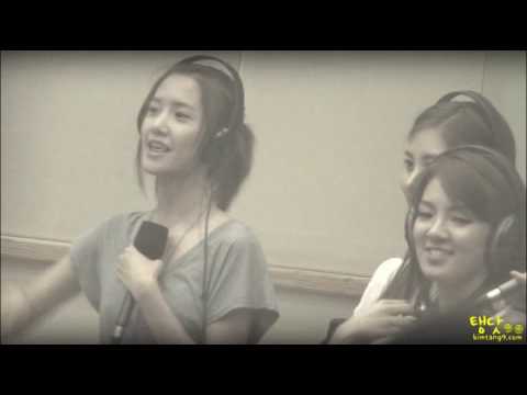 [FanCam] 090703 KBS Kiss the radio SNSD (YoonA + SeoHyun + HyoYeon) - Etude