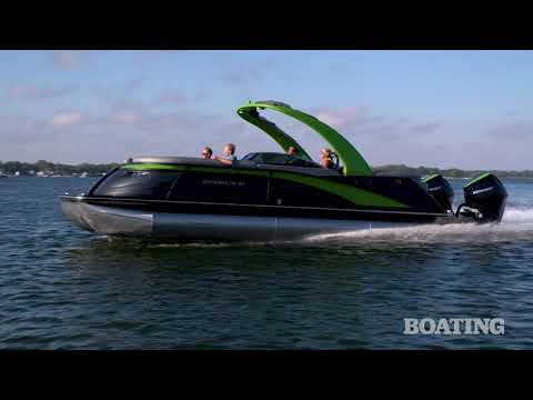 2022 Boat Buyers Guide: Bennington Q27 Twin-Engine Fastback