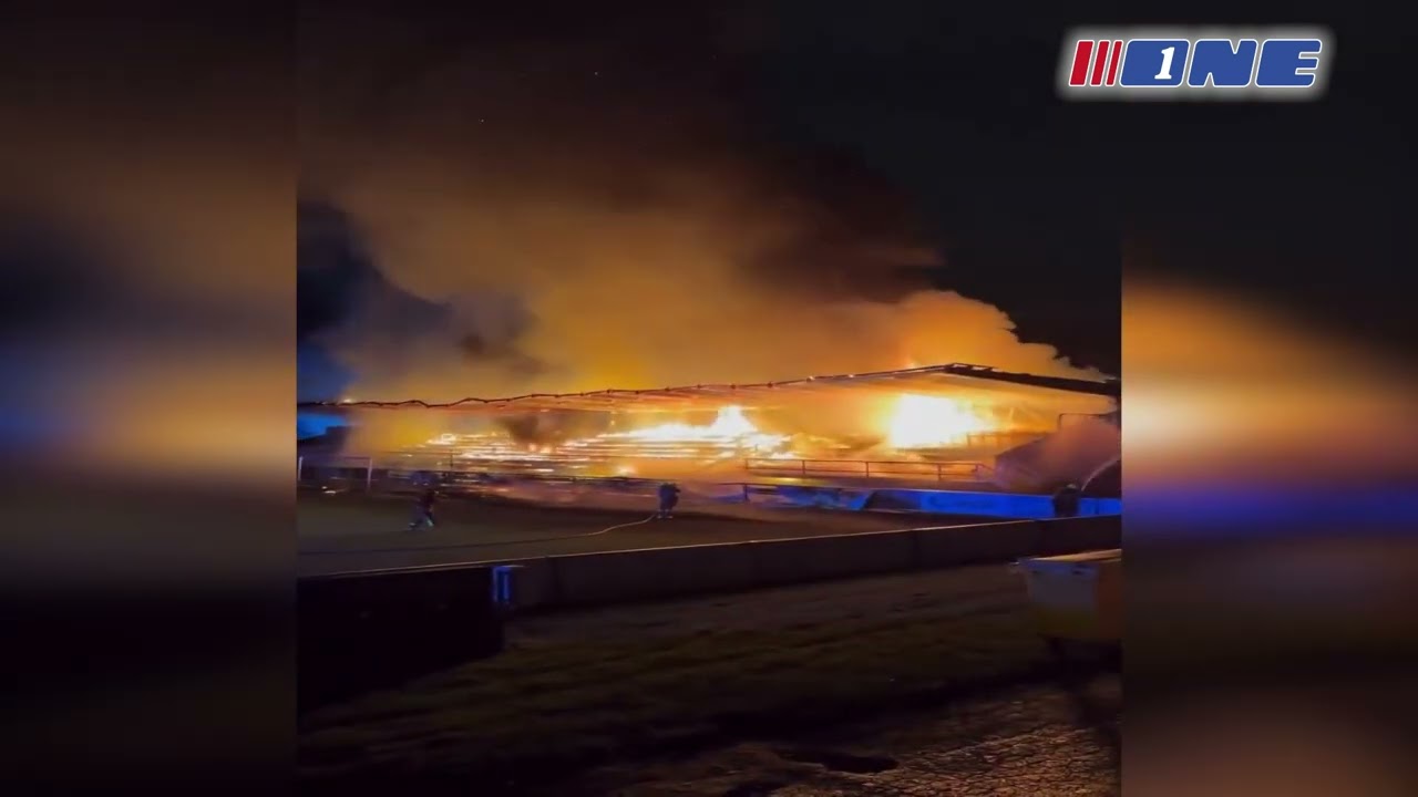 הקבוצה ירדה ליגה והאוהדים שרפו את היציע