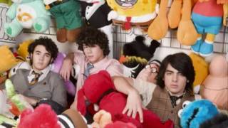 Jonas Brothers - Nick J is off the chain