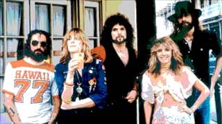 Fleetwood Mac - Love in Store