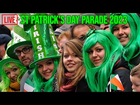 Kaarten met apen, St Patricks Day Parade 2023 in New York City LIVE..