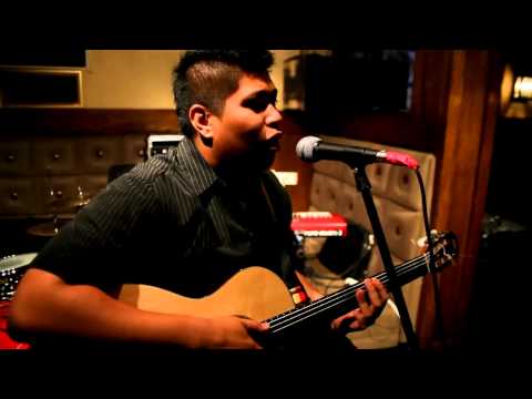 Jason J. - Rich & Famous (Original Song) (Live @ Pig N Whistle)