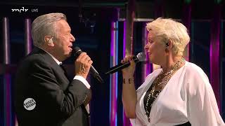 Kaisermania 2024 Warum hast du nicht nein gesagt mit Christiane Eiben und Roland Kaiser