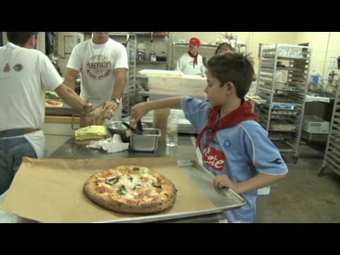 Pizza prodigy tosses pies
