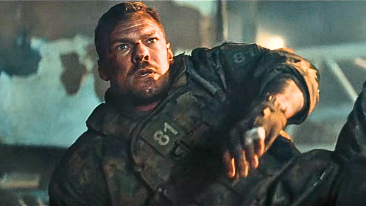 81 v Alien Machine Final Fight Scene - War Machine (2026) | Alan Ritchson