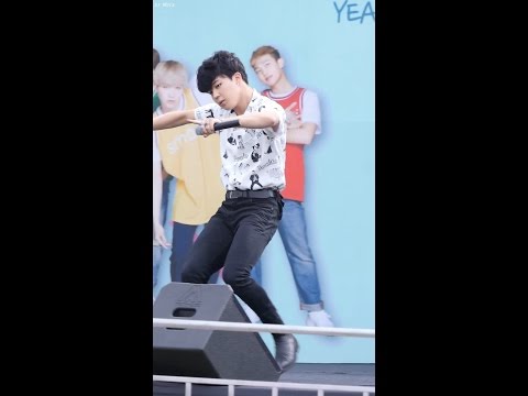 160604 방탄소년단 (BTS) FIRE (불타오르네) [지민] 직캠 Fancam (여의도한강공원) by Mera