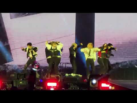 Stray Kids Encore in LA 230402 - FREEZE