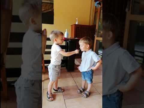 Lecție oferita de către 2 copii : FII BUN|Misiunea MGM