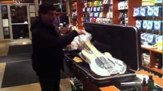 Video thumbnail for Musicman Classic stingray 4 by Sam555768