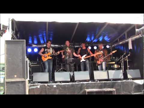 Good to be king 30-04-2011