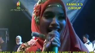 Download lagu selimut biru   yusnia zebro mp3