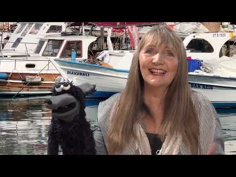 23 WIG God is Gracious House-Mouse and Soekie Sandra Krog