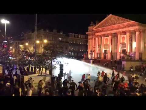 Bagarres près de la Bourse après la qualification du Maroc pour le Mondial