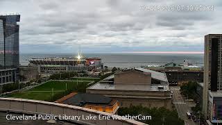 クリーブランド公共図書館から望むエリー湖