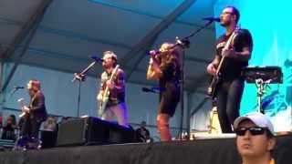 Weezer & Ruby Amanfu - Go Away (Pilgrimage Festival 9/26/15)