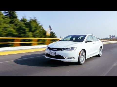 Prueba de manejo Chrysler 200C 2015