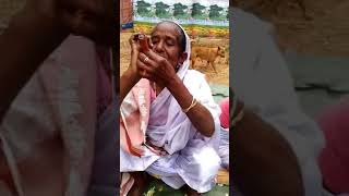 Download lagu 😂 Indian old-lady Ganja Smoking 🤣 mp3