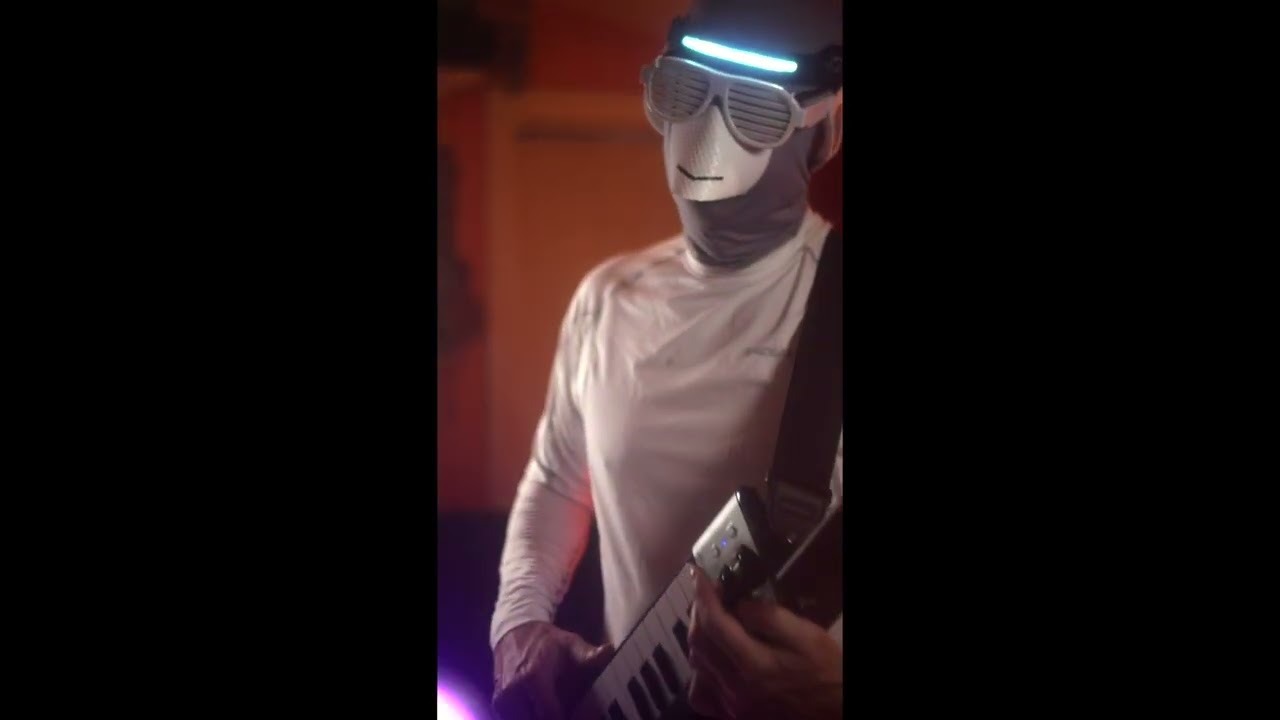 Promotional video thumbnail 1 for ZapGirt - Space Alien Robot Musician