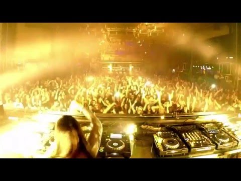 Fatima Hajji - Techno Set @ Code 107 - 12º Aniversario Fabrik Club Madrid 14 11 2015 (Videoset)