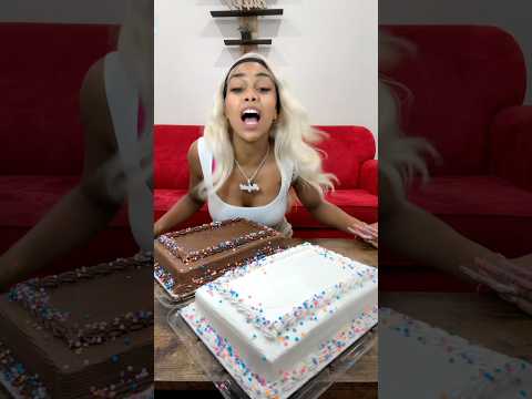 2 Large CAKE , all by myself 🎂🎂#yesyesyes #pinkydoll  #mukbang #foodie #asmr #asmrmukbang #cake