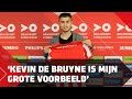 Tielemans viert tienjarig jubileum met zijn eerste PSV-contract ✍