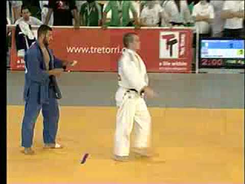 Benikhlef (Alg) - Lomax (Gbr)