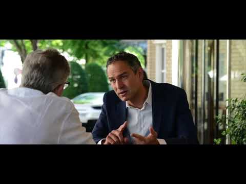 Tagesdosis 16.11.2019 - Daniele Ganser überrascht in Freiburg (kV)