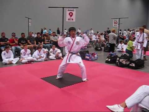 Virginia Beach Martial Arts student www.atakick.com.wmv