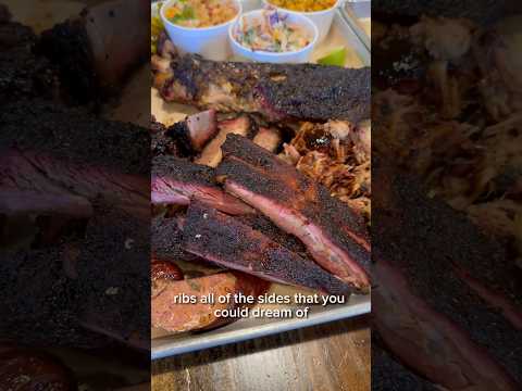 Hurtado Barbeque em Arlington #texas #texasbbq #barbeque #brisket #ribs #pulledpork #smokedmeat