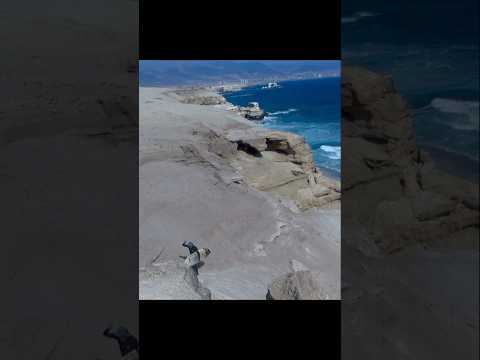 surfiando  en la portada    🌊: Cordeles #surfing #surf #mejillones #antofagasta #playa