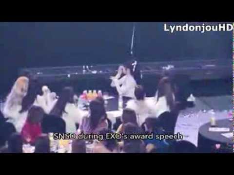 [140123] SNSD Hyoyeon (효연) and EXO Kai (카이) (HyoKai) - 2014 Seoul Music Awards - The fangirl