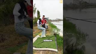 Download lagu Cewek Ini Mancing Ikan Pakai Rantai mp3