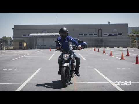 Academia de manejo Yamaha - Lección 6 - Equilibrio