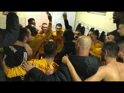 N2 - La joie du vestiaire de l'AS SAINT-PRIEST après la victoire contre le FC VILLEFRANCHE