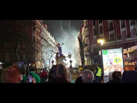 Mascleta nocturna Fallas 19-3-2022 Cadiz-Los Centelles