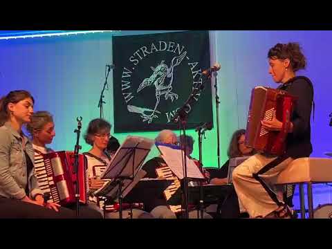 HANDY_MITSCHNITT: Walletschek (Laien Akkordeon Ensemble) & Großmütterchen Hatz & Theresa Ansperger