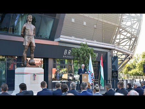 FM | „Kocka” hazatért: felavatták a csatárlegenda szobrát a Groupama Arénánál | 2019.09.21.