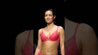 #swimming #swimsuit #beachwear #tiktok #trending #swimwear #bikini #weak