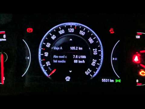 Opel Insignia. Modelo 2014. Cuadro de instrumentos con pantalla de 8 pulgadas