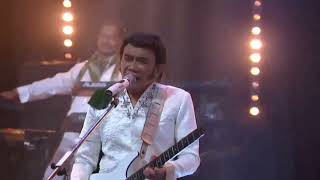 Download lagu Rhoma Irama 1001 Macam Live Konser mp3 Download lagu Rhoma Irama 1001 Macam Live Konser mp3