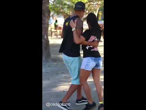 SACADA DE PERNAS NO FORRÓ ROOTS - Lethicia Antunes e Lydio Neto